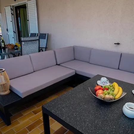 Beata Sea View Apartman *