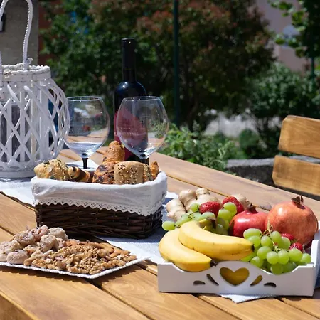 Beata Sea View Apartman *