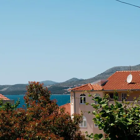 Beata Sea View Apartman *
